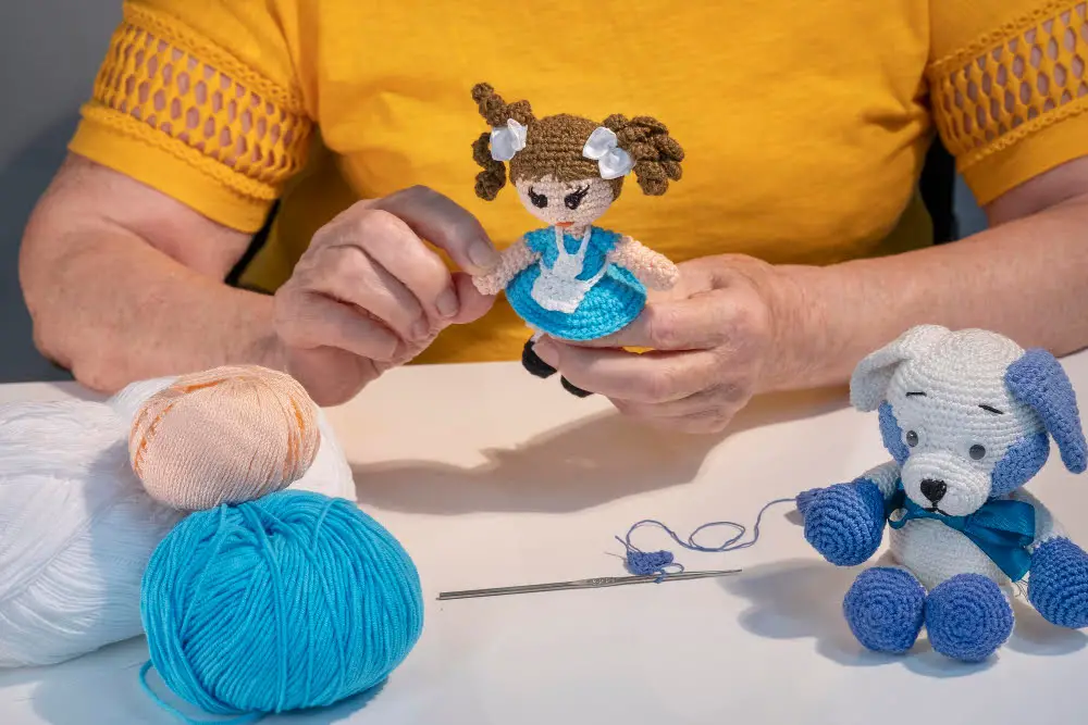 Creating the Yarn Doll's Arms