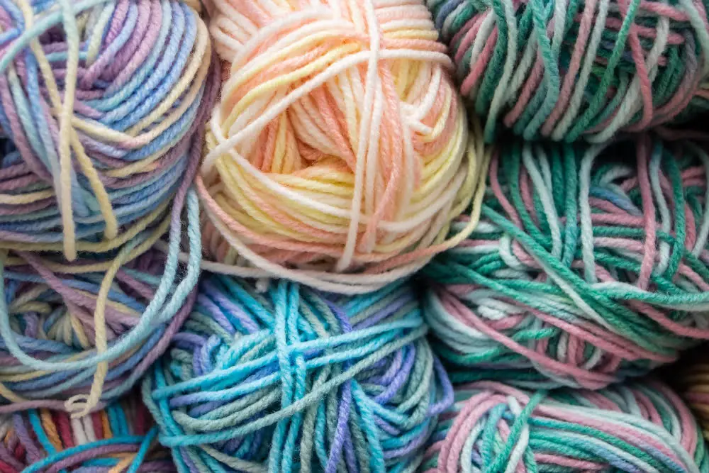 Variegated or Multicolor Dyed Yarn