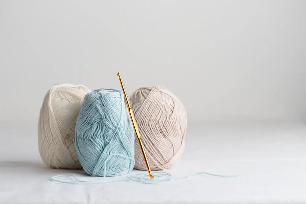 What is Milk Cotton Yarn: Understanding its Uses and Benefits