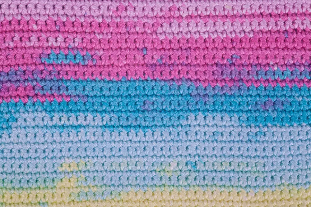  Effects of Pooling On Knitting and Crochet multicolored yarn