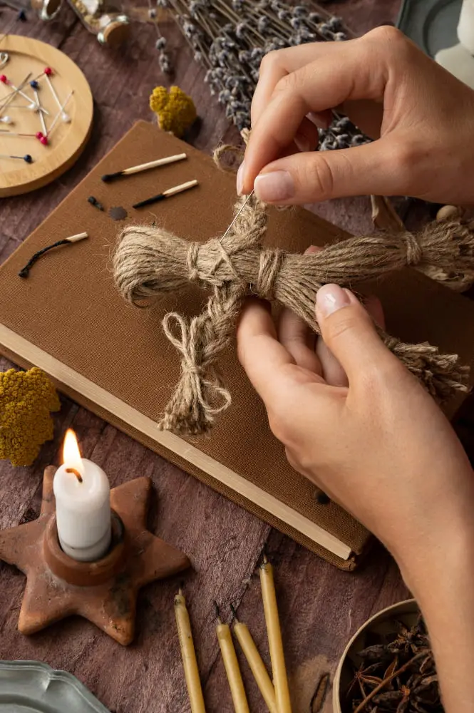 Step-by-step Construction of Yarn Voodoo Doll