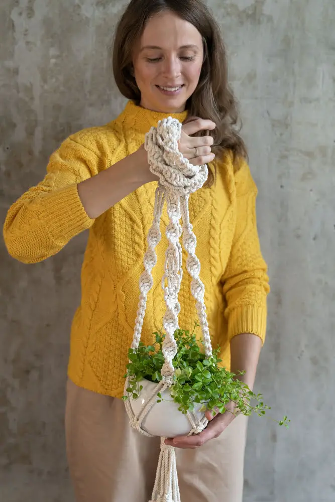 Yarn Quantity for a Macrame Plant Hanger