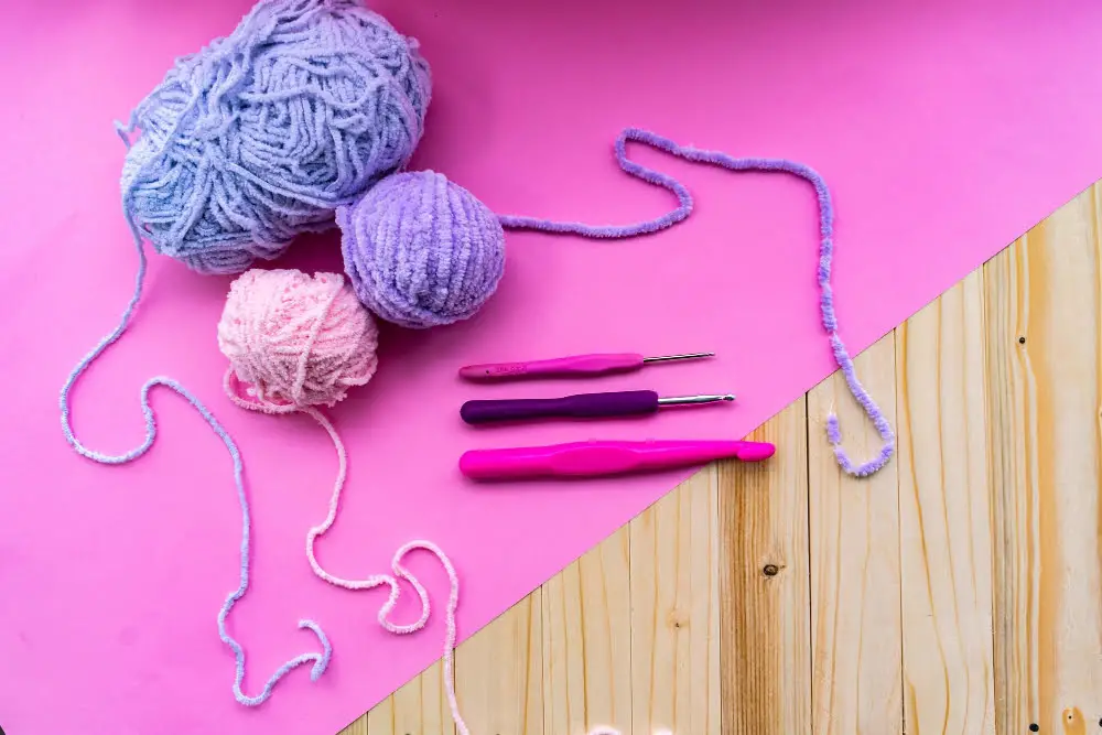 Required Materials for Yarn Basket Weaving - Yarns and Crochet Hooks