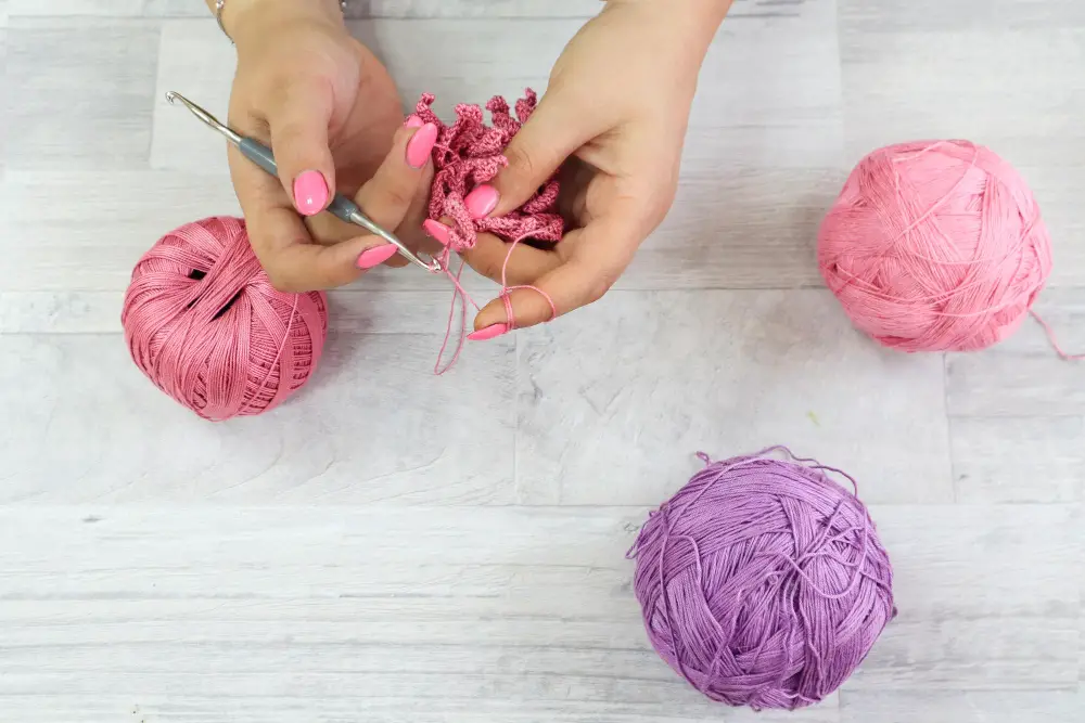 Understanding Why Yarn Twists While Crocheting