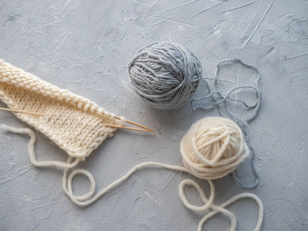 stockinette stitch pattern wool scarf needles yarns