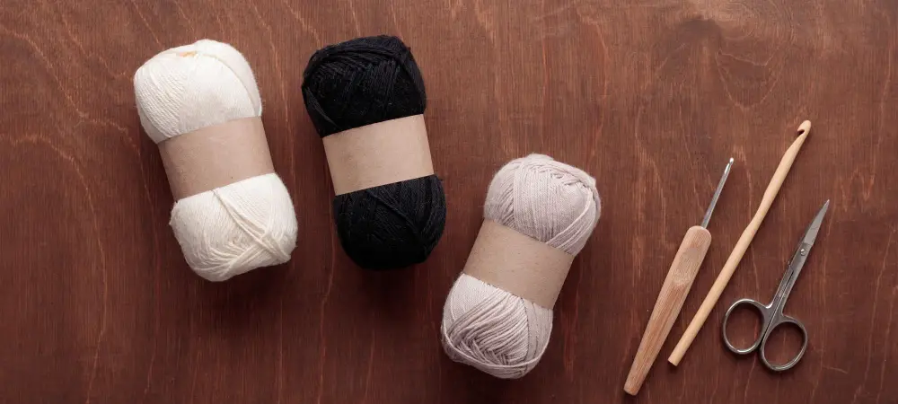 Materials for Mini Yarn Hat