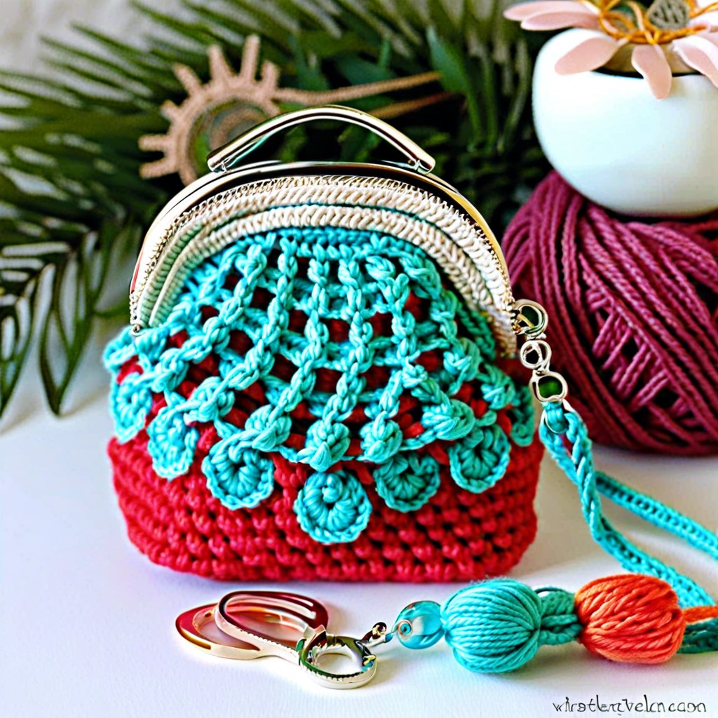 whip stitch crochet jewelry pouch