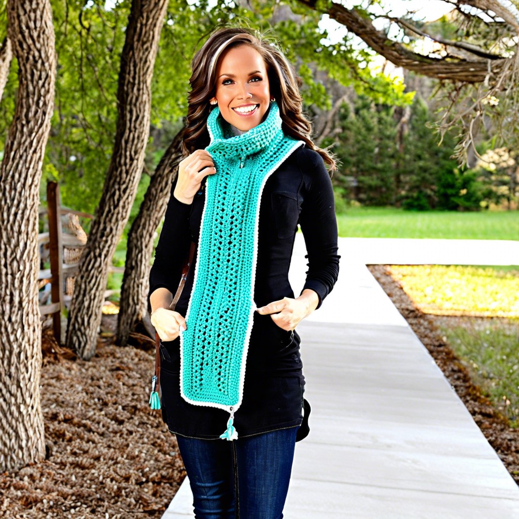 crochet zippered scarf pocket