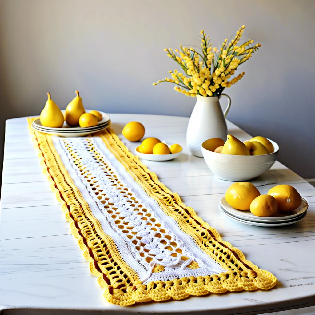 sunny table runner